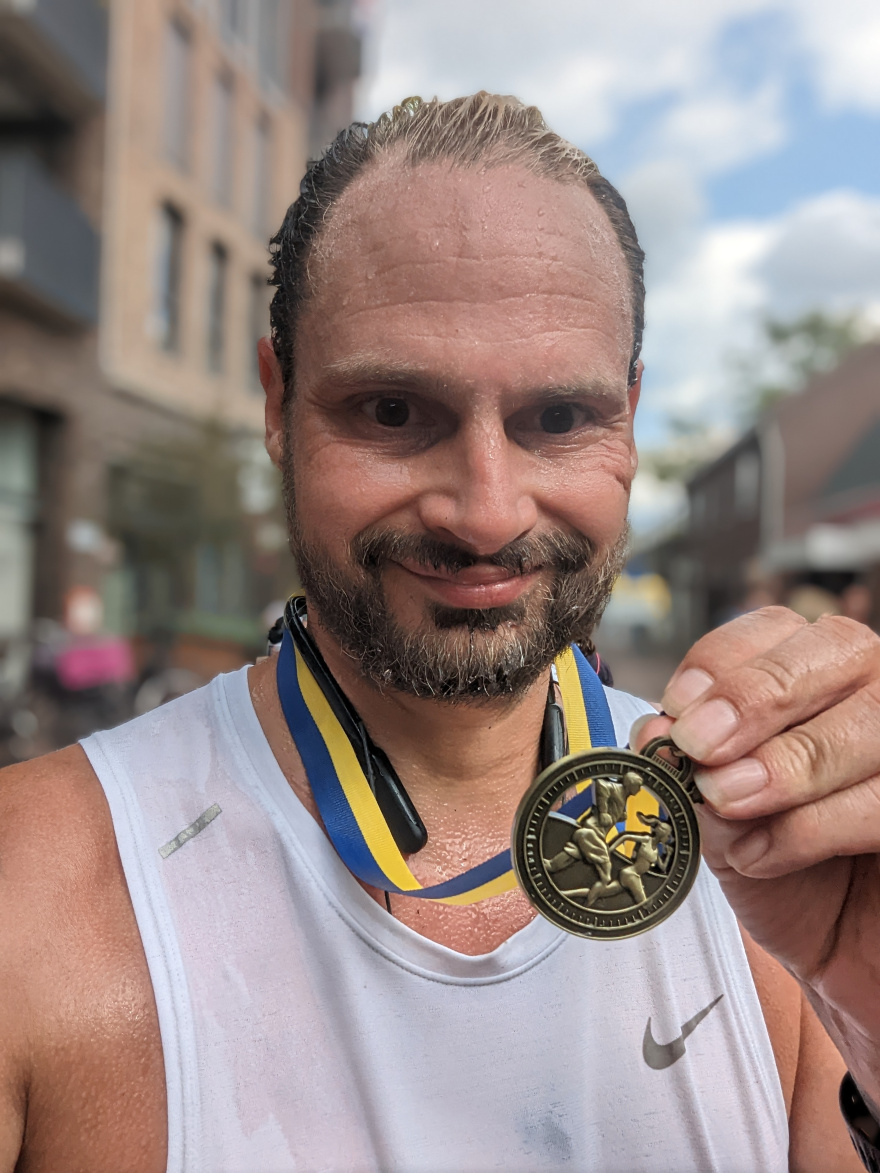 Selfie of Rob Kaper at Halve Marathon Oostland 2022