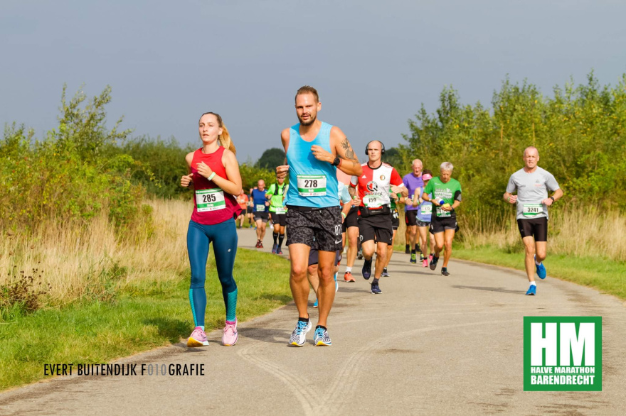 Rob Kaper running Halve Marathon Barendrecht 2021