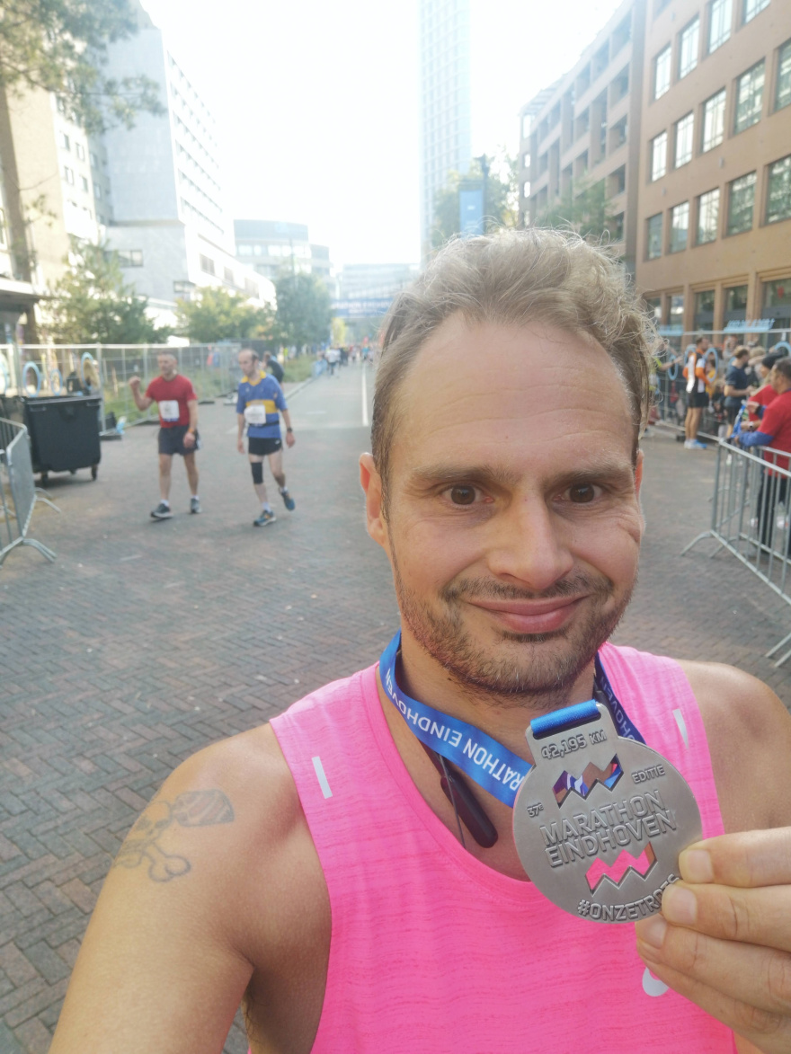 Selfie of Rob Kaper at Marathon Eindhoven 2021