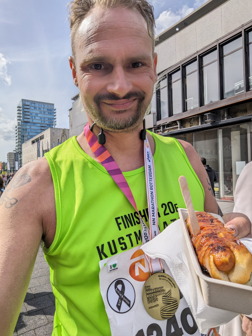 Selfie of Rob Kaper at Marathon Rotterdam 2024