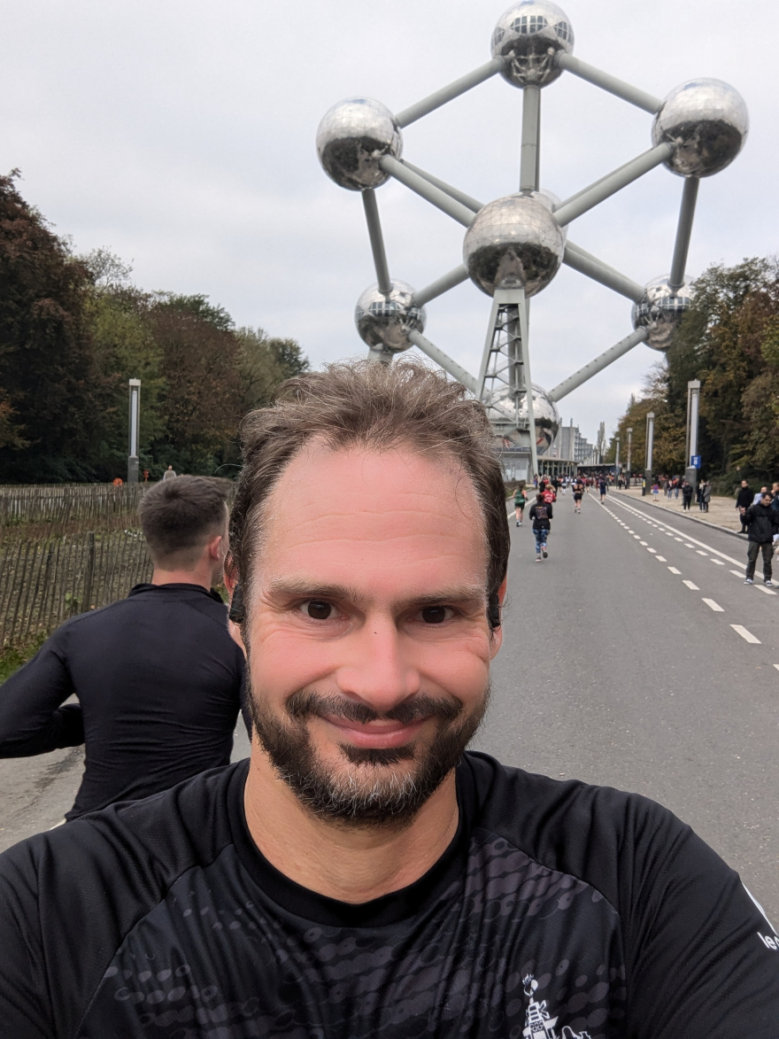 Selfie of Rob Kaper at Brussels Marathon 2024