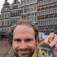 Selfie of Rob Kaper at Antwerp 10 Miles 2023