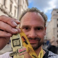 Selfie of Rob Kaper at London Landmarks Half Marathon 2022