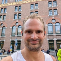 Selfie of Rob Kaper at Amsterdam Marathon 2024