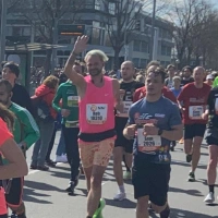 Rob Kaper running Marathon Rotterdam 2022