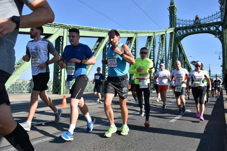 Rob Kaper running Budapest Maraton 2022