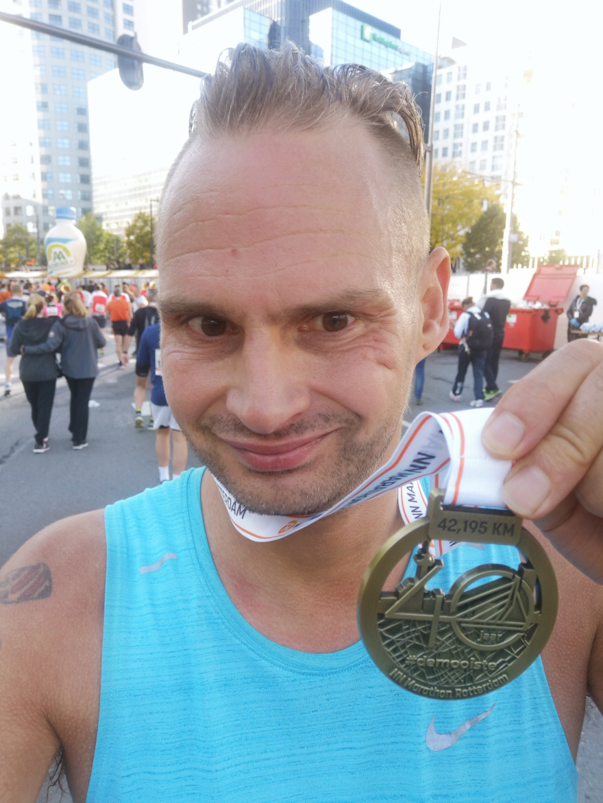 Selfie of Rob Kaper at Marathon Rotterdam 2021