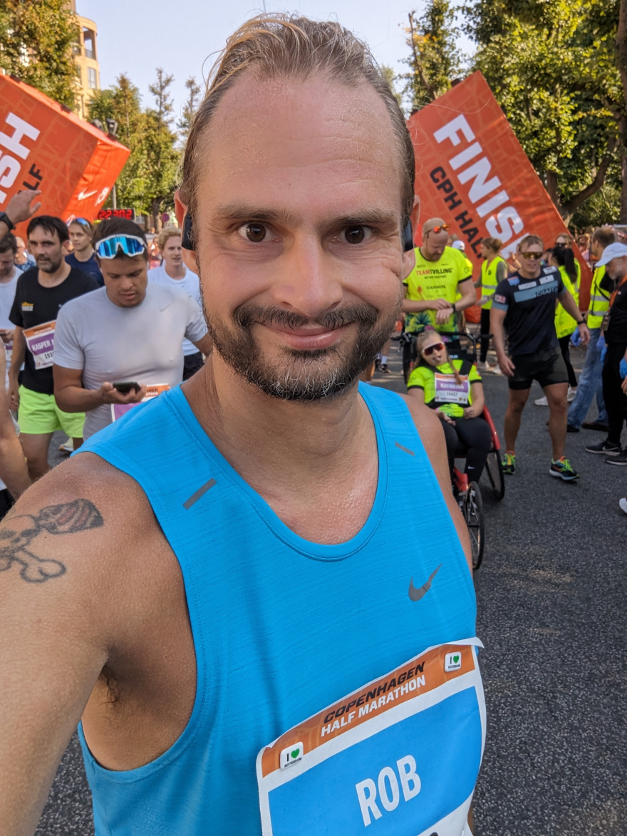 Selfie of Rob Kaper at Copenhagen Half Marathon 2023