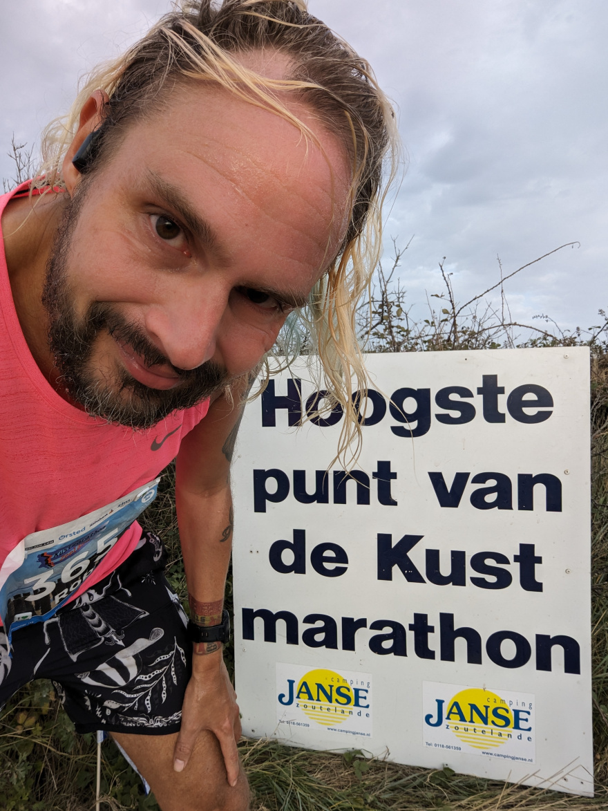 Selfie of Rob Kaper at Kustmarathon Zeeland 2023