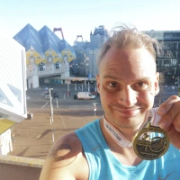 Selfie of Rob Kaper at Marathon Rotterdam 2021