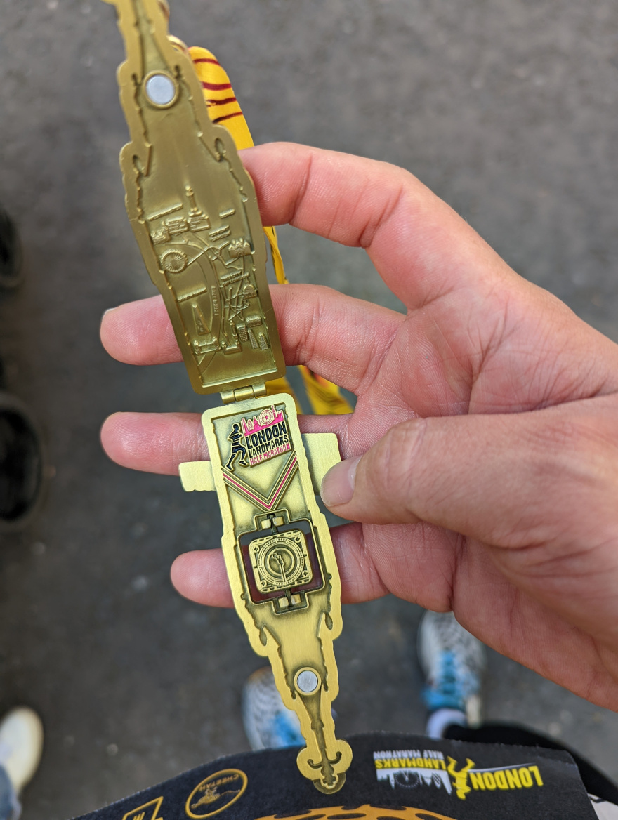 London Landmarks Half Marathon 2022 medal